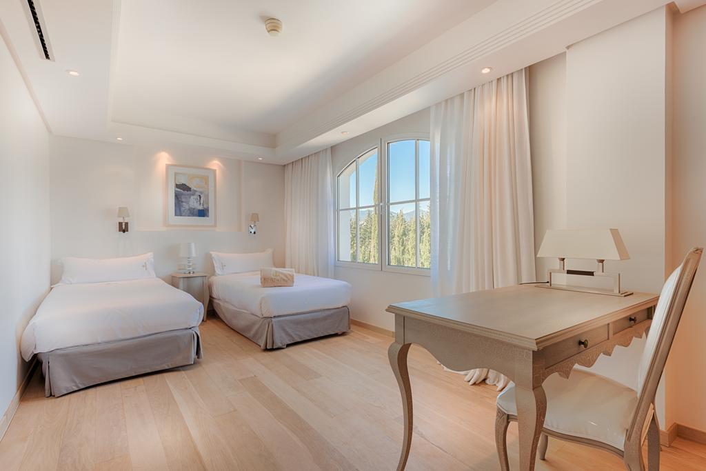 Las Dunas Suites & Apartments Estepona Pokoj fotografie